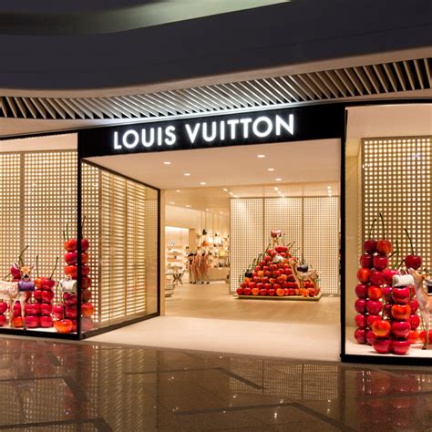 bedak louis vuitton|louis vuitton jewelry hk.